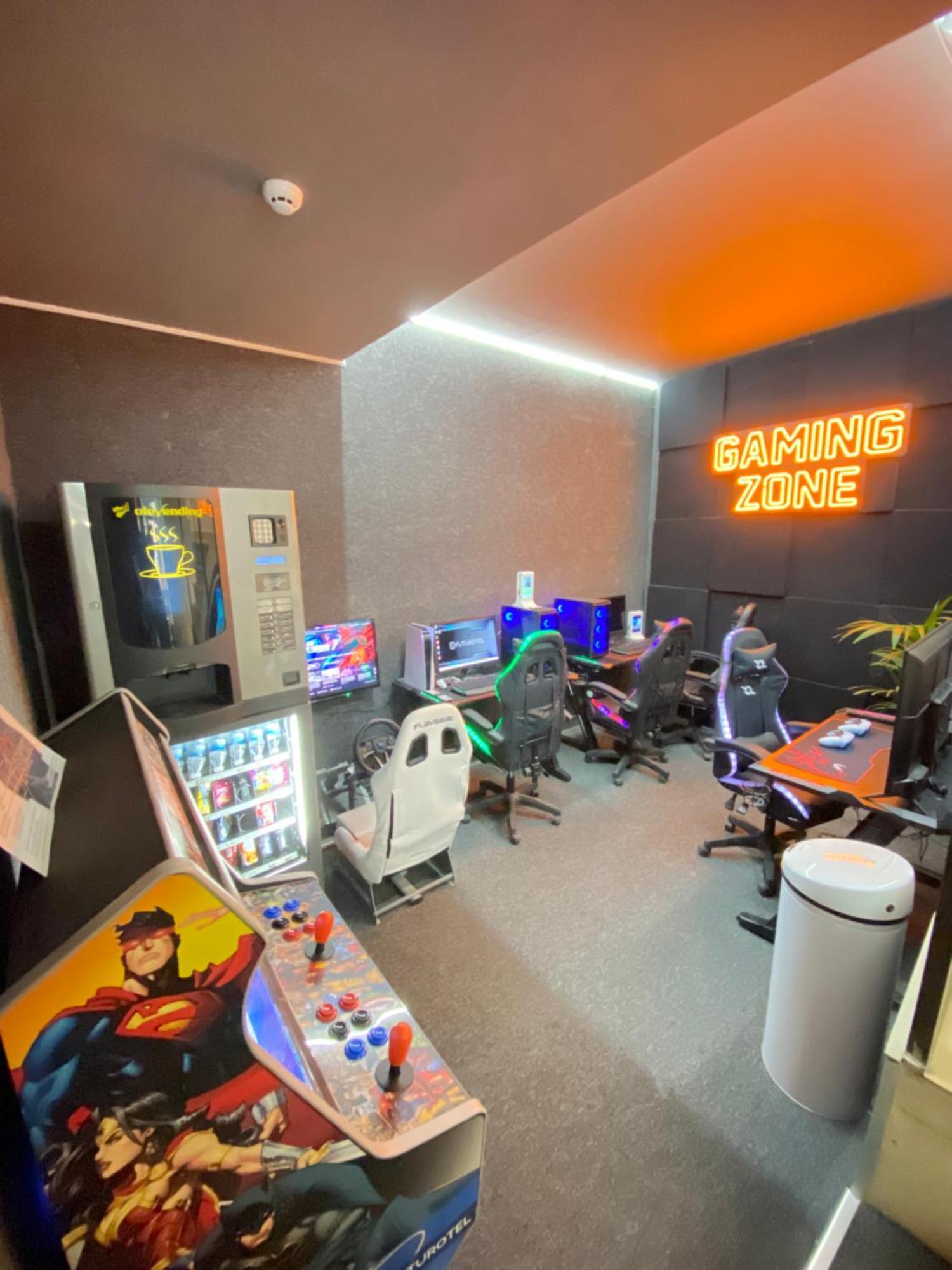 Futurotel Space Spa Garden กรานาดา ภายนอก รูปภาพ